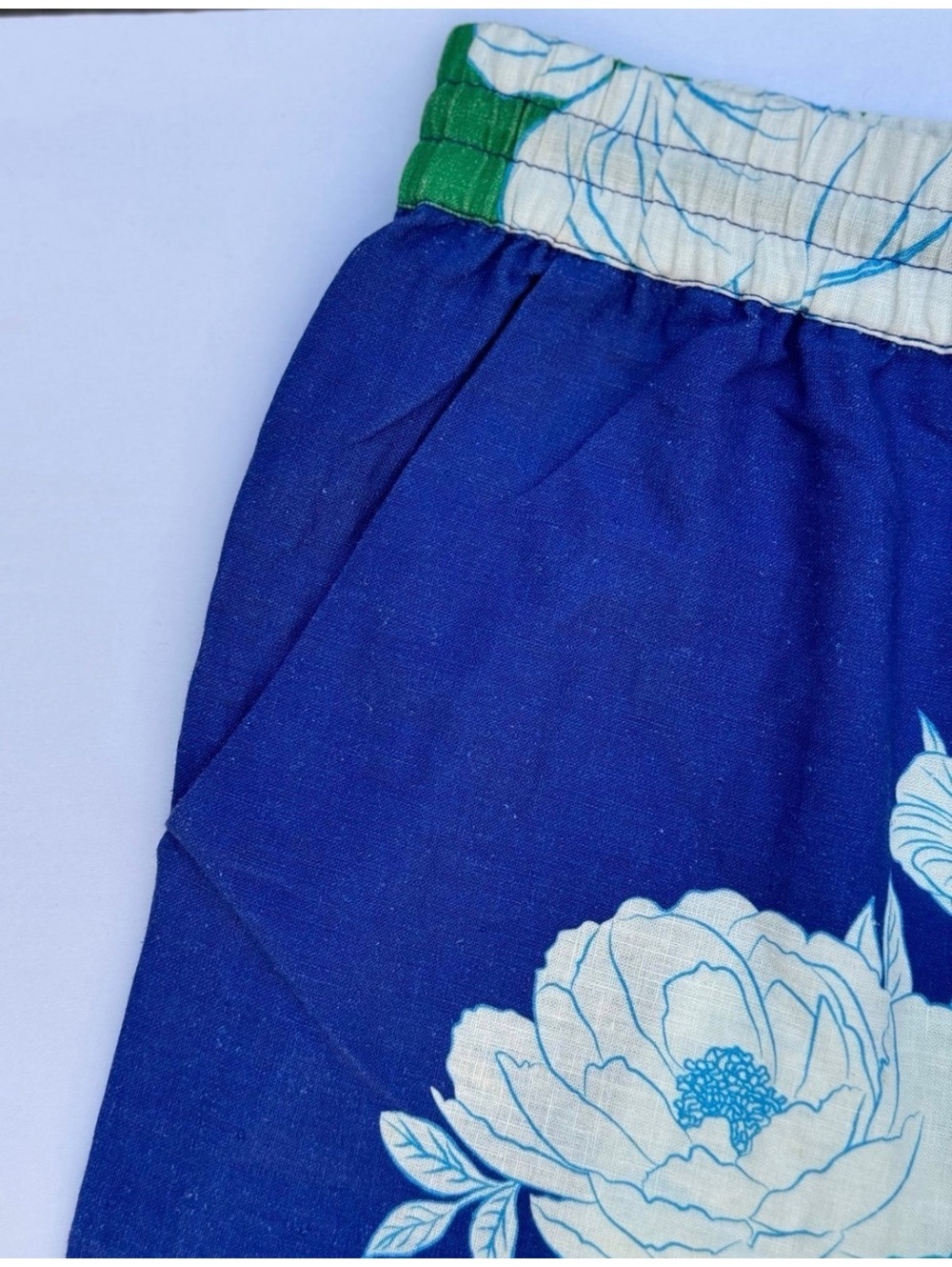 FARM Rio Soft Garden Linen Two-Piece Short Set - Size XS/S - Picture 5 of 15
